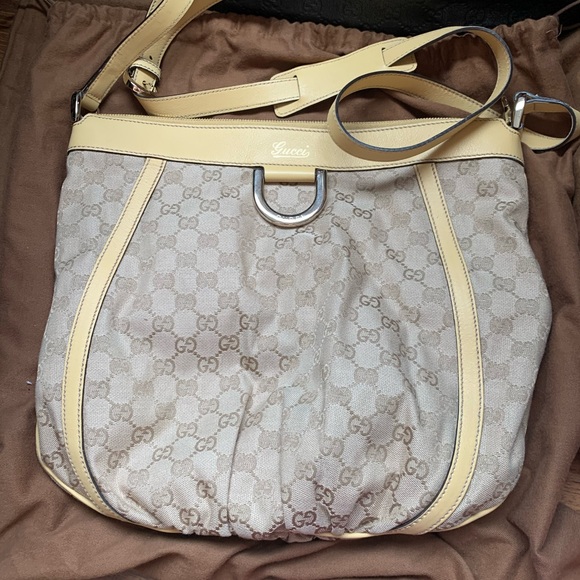 Gucci Crossbody Bag in great used condition - Picture 1 of 8